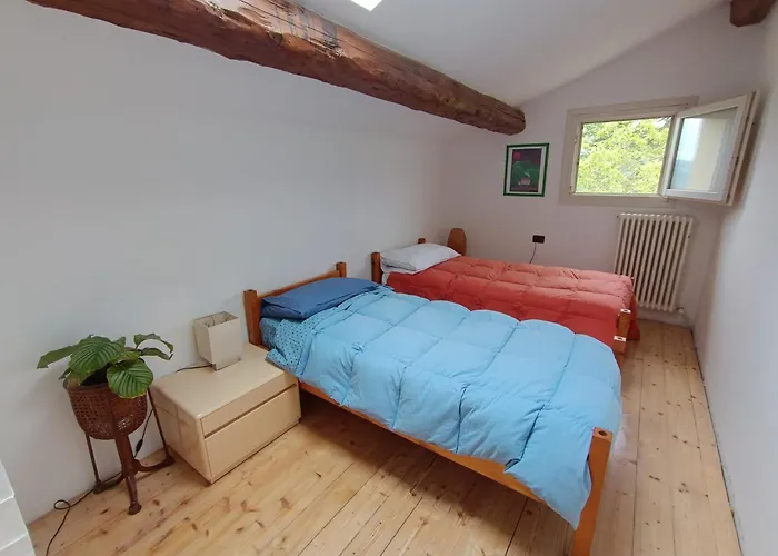 Monte Adone Habitación en casa particular